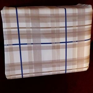 Queen sheet set, with 4 pillow cases